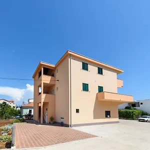 Appartement Robi 