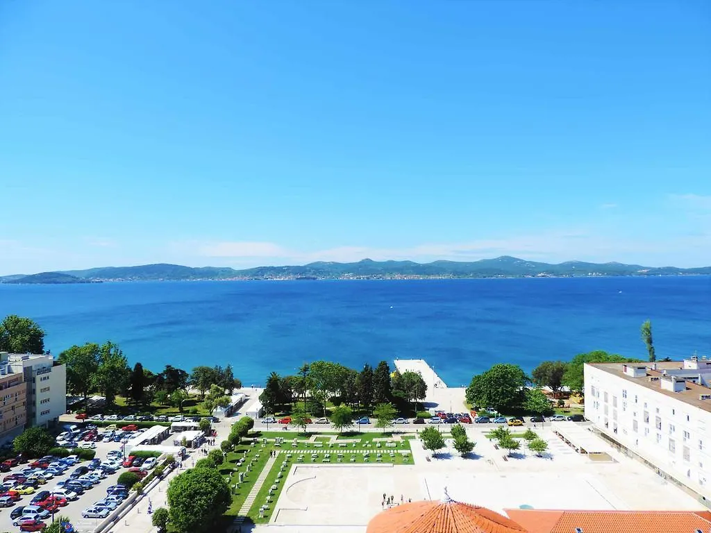 Luxury Rooms Kadena Zadar 4*,